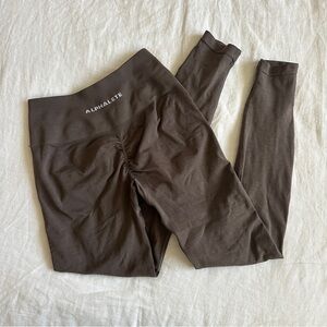 Alphalete amplify leggings in mocha